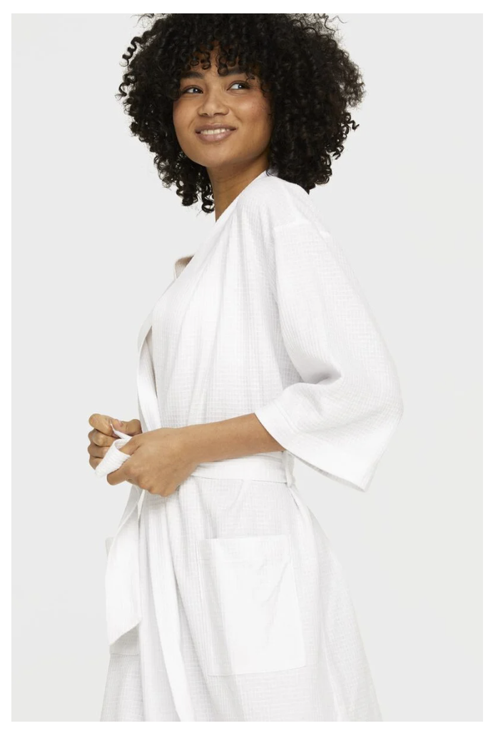 Woman embossed bathrobe